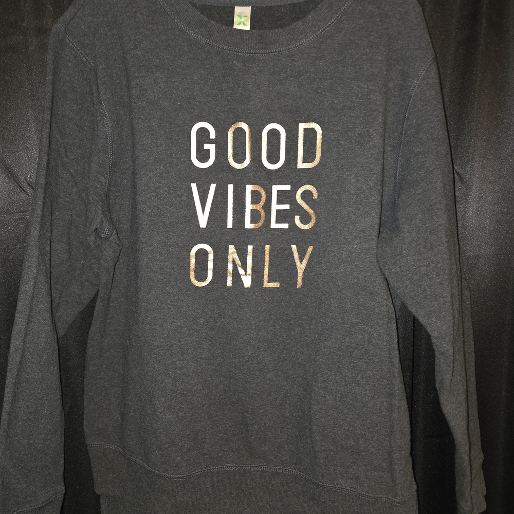 GreenTea Charcoal 'Good Vibes Only' Sweater
